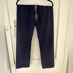 Figs Livingston Basic Scrub Pants